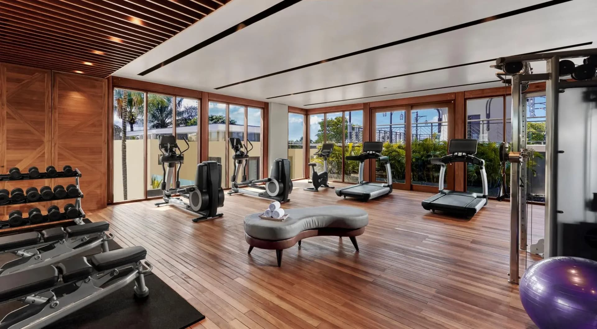 24/7 Fitness Center