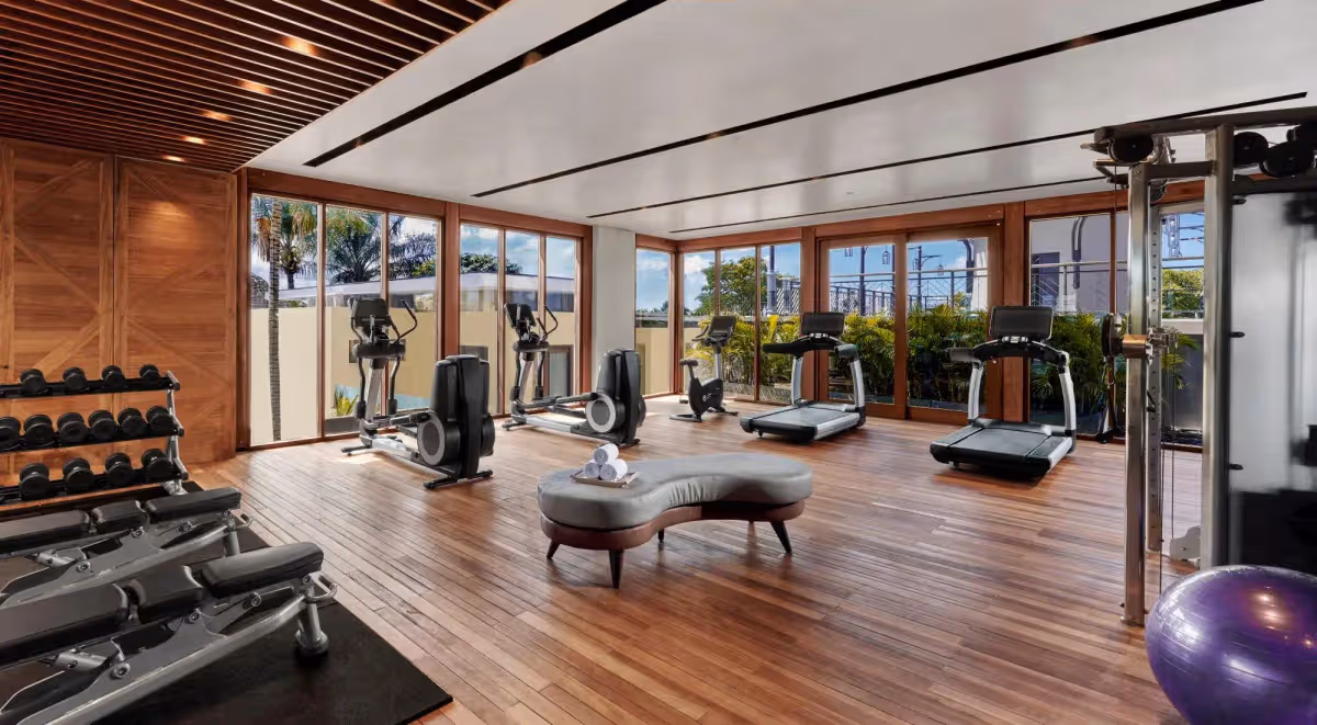24/7 Fitness Center